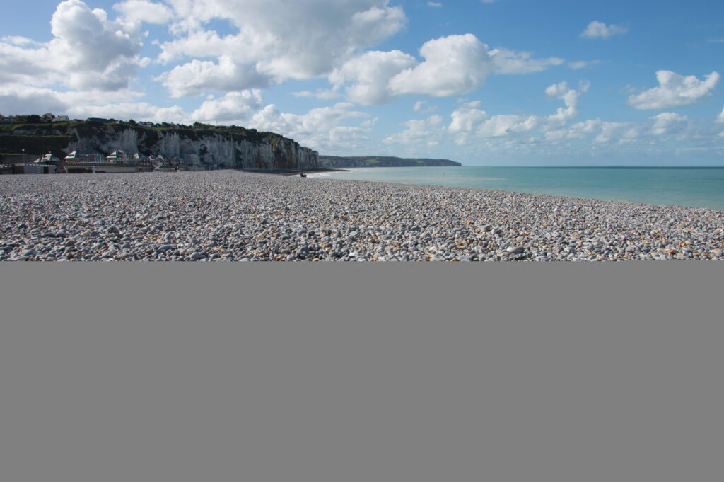 Dieppe 1942 , les sacrifiés .... Terminé Dieppe-plage-1024x681